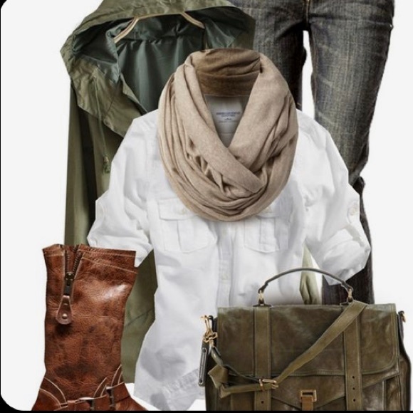 Meet your Posher, Fhoi - Picture 3 of 6